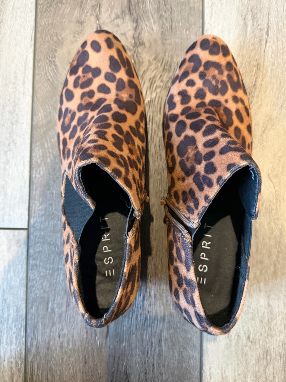 ESpirit Leopard Print Low Heel Booties - (7.5) - Picture 4 of 7